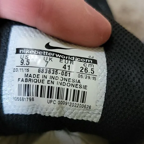 NIKE AIR MAX BLACK RUNNING SHOES