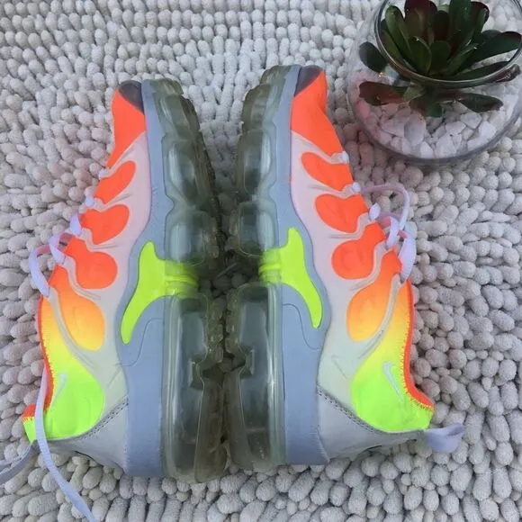 NIKE AIR VAPORMAX RUNNING SHOES 2017