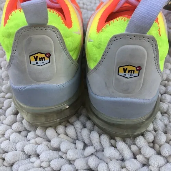 NIKE AIR VAPORMAX RUNNING SHOES 2017