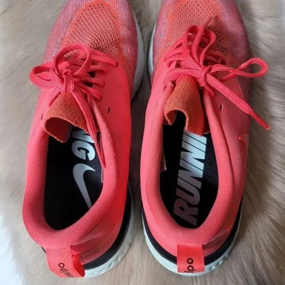 Nike Odyssey React 2 Flyknit Women's Running Shoes Size 9.5