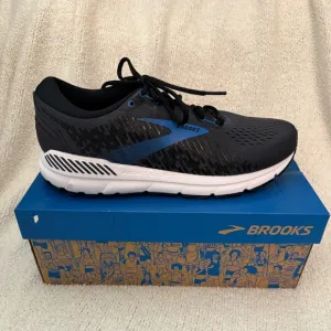 NWB Men’s Brooks Addiction GTS 15 Running Sneaker in Navy and White - 11.5