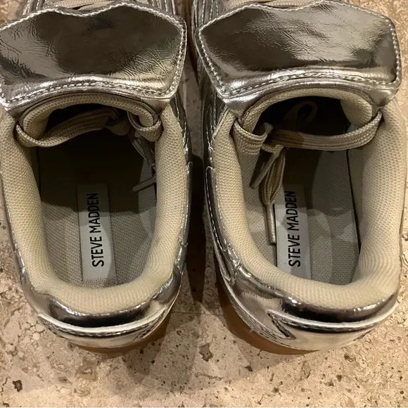 NWOB Steve Madden Silver Madrid Sneakers
