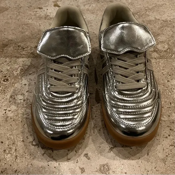 NWOB Steve Madden Silver Madrid Sneakers