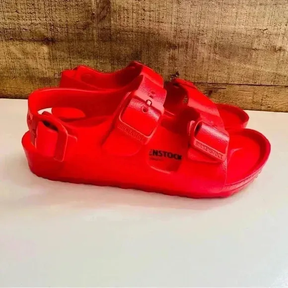 NWOT Birkenstock Milano Eva - Red