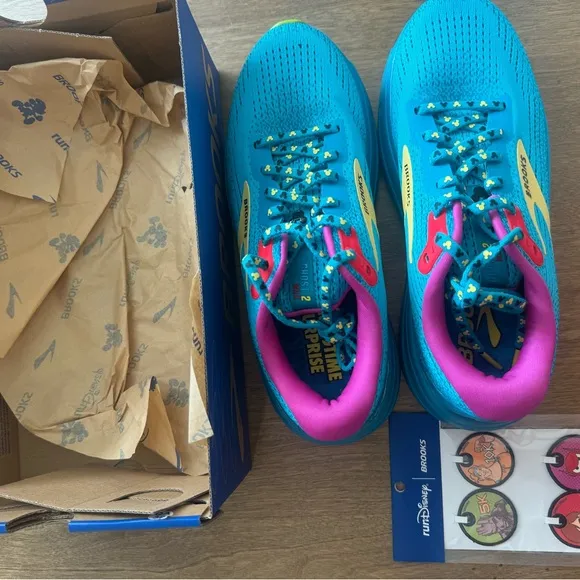 NWT Brooks Ghost Max 2 Teal Running Shoes RunDisney SIZE 9