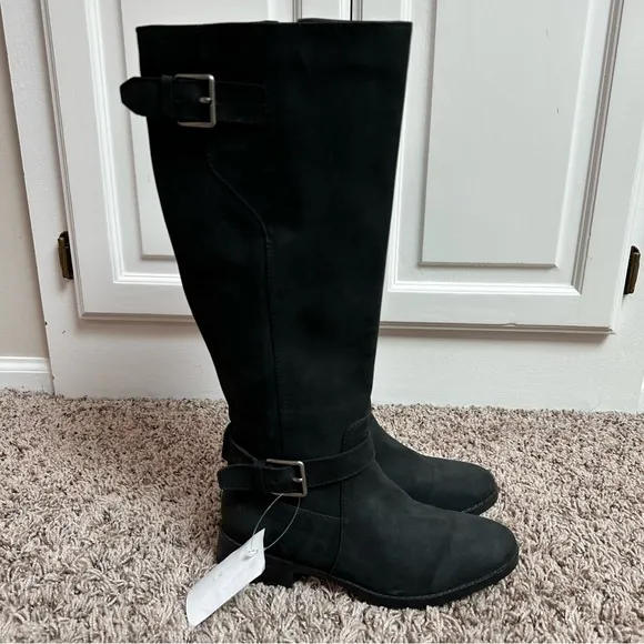 NWT Cole Haan Waterproof Black Leather Boots Buckle Details Size 6