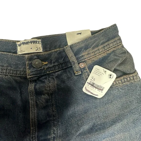 NWT FP We The Free Maggie MidRise Crop Straight Jeans in Back Alley Blue 25