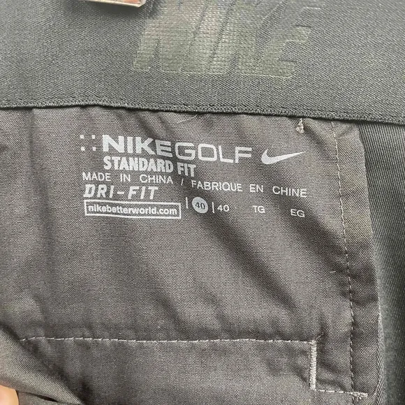 NWT Nike Golf Black Dri Fit Breathable Shorts Standard Fit Size 40