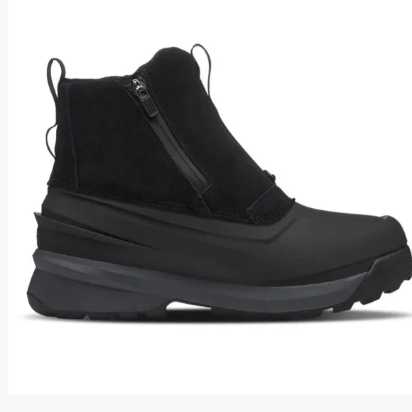 NWT The North Face Waterproof Chilkat V Black Boots