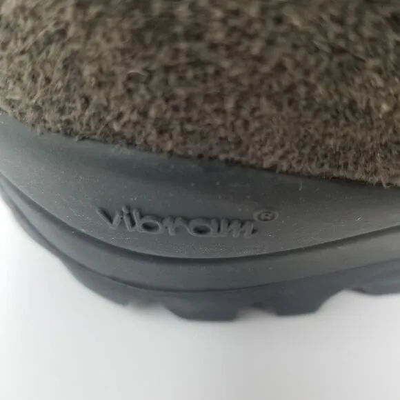 NWT. VIBRAM EAGLE II PEWTER MERRELL PERFORMANCE FOOTWEAR BOOTS. SIZE 6.5.