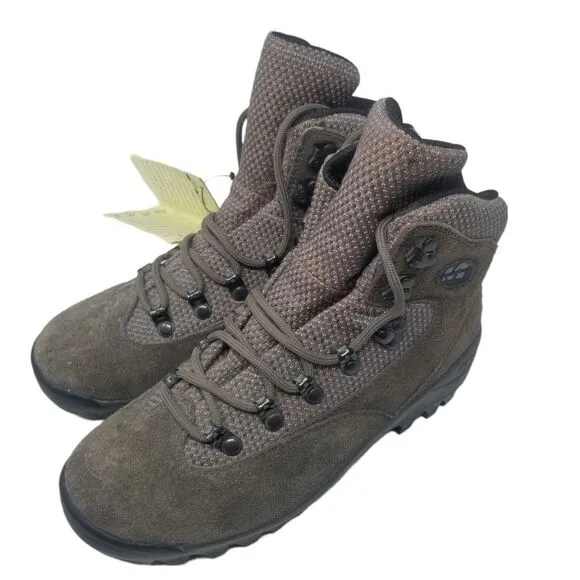 NWT. VIBRAM EAGLE II PEWTER MERRELL PERFORMANCE FOOTWEAR BOOTS. SIZE 6.5.