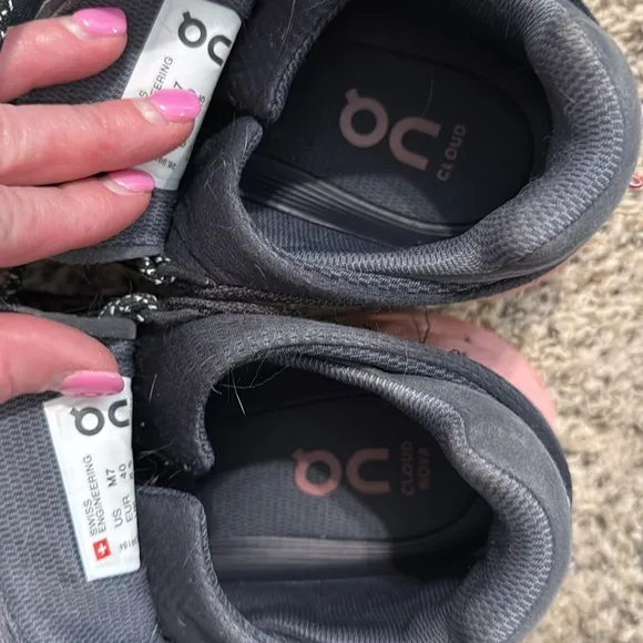 On cloud nova Running Athletic Shoes - Black and Pink