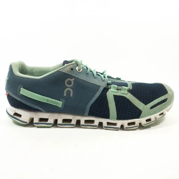 On Cloud Running Shoes - Women's Size 9.5
