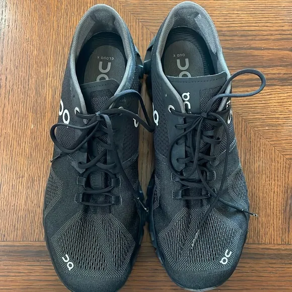 On Cloud X Running  Shoes Size 11.5 Fit Like a 10.5