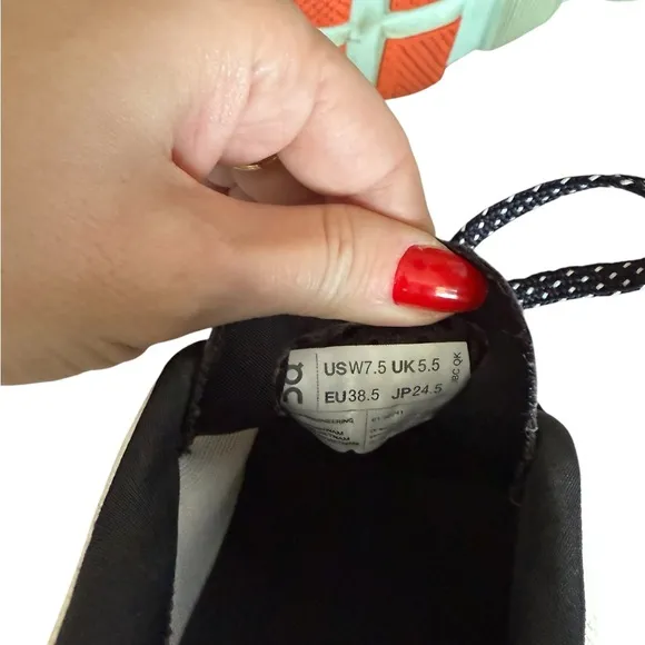 ON CLOUDMONSTER RUNNING SHOES Sneakers Women’s Size 7.5