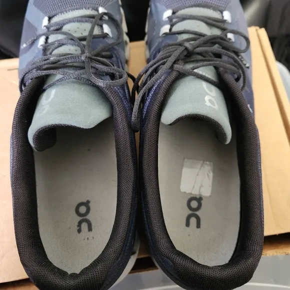 On Running Cloud 5 Shoes