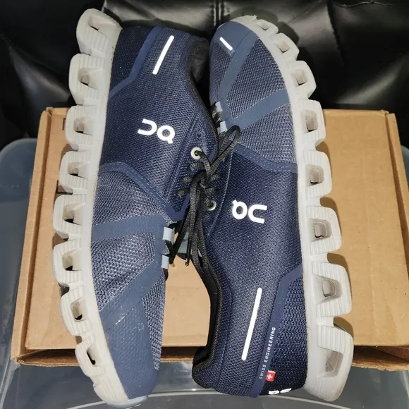 On Running Cloud 5 Shoes
