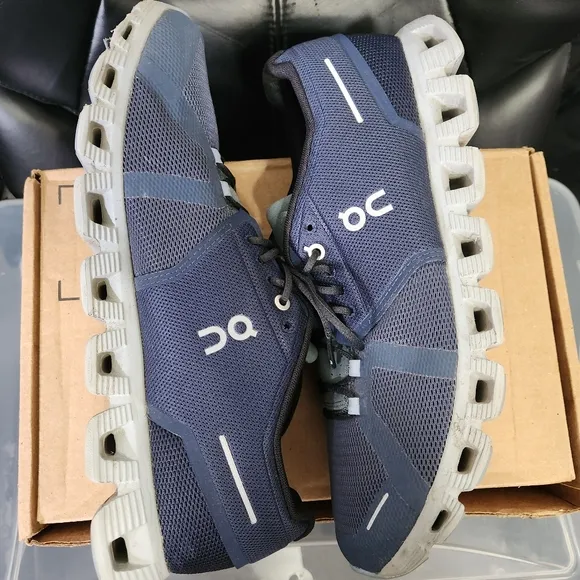 On Running Cloud 5 Shoes
