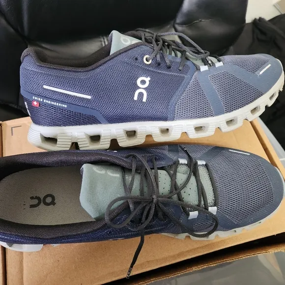 On Running Cloud 5 Shoes