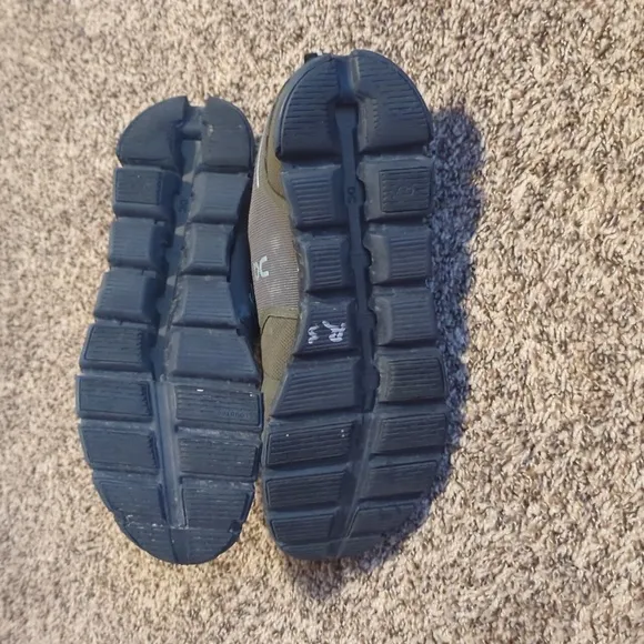 On Running Cloud 6 WP Shoes