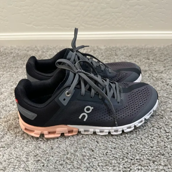 On Running Cloudflow 3.0 Running Shoes Women's Size 6