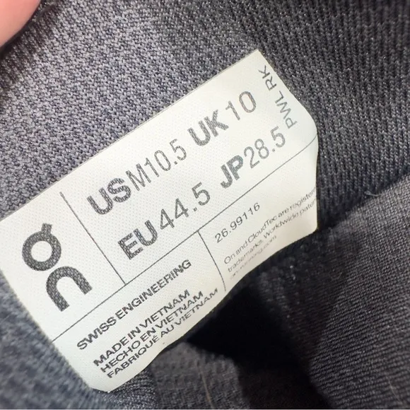 On Running Cloudnova Men’s Shoes