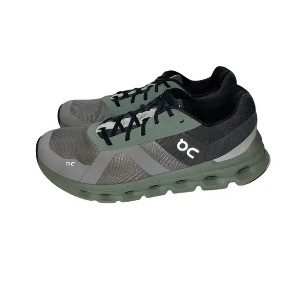 On Running Men Shoes Size 8.5