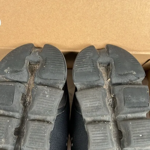 On Running Men's Black Running Shoes-size 12. S50