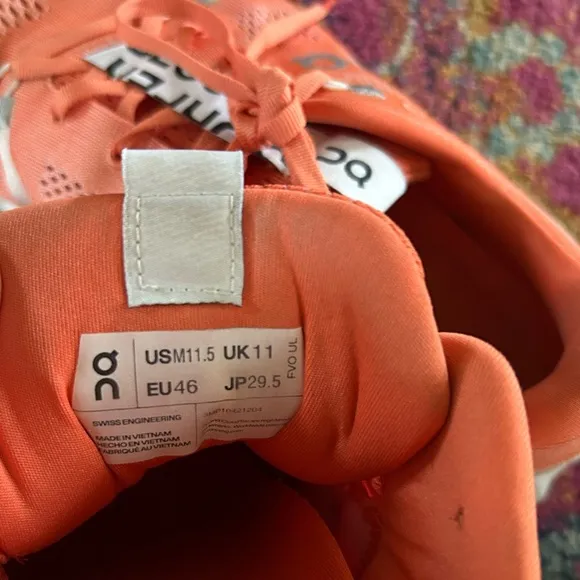 On Running | Men’s orange/white ‘Flame’ Cloudsurfer sneakers orange laces, 11.5