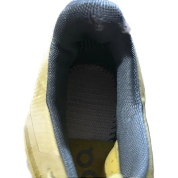 On Running On Cloudflow V2 Citrus Sea Mens Athletic Running Shoes Size 7