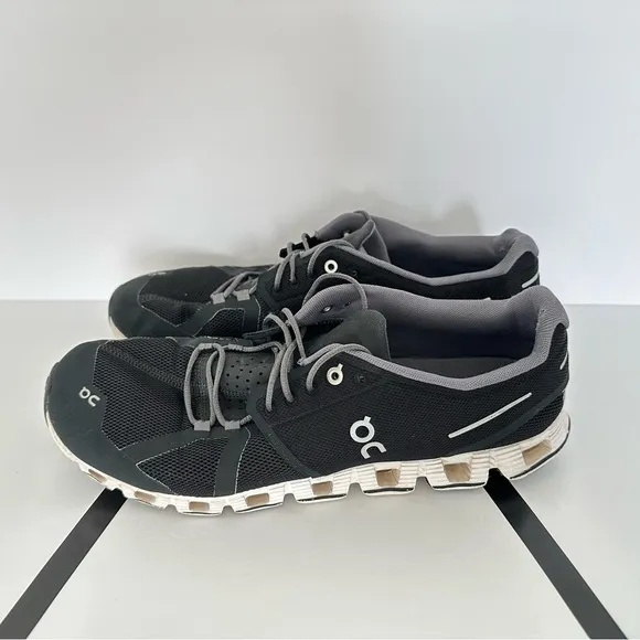 ON RUNNING Shoes - Black