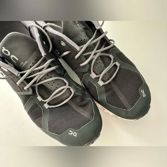 ON RUNNING Shoes - Black