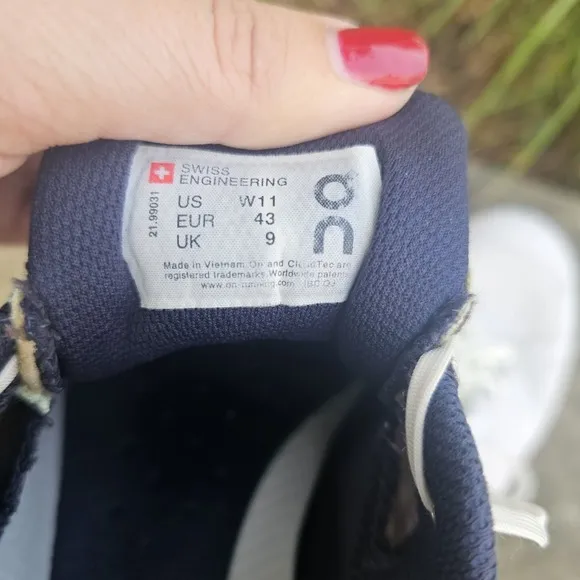On Running Woman's 11 Cloudflyer Meadow Training Running Shoes Helion Superfoam