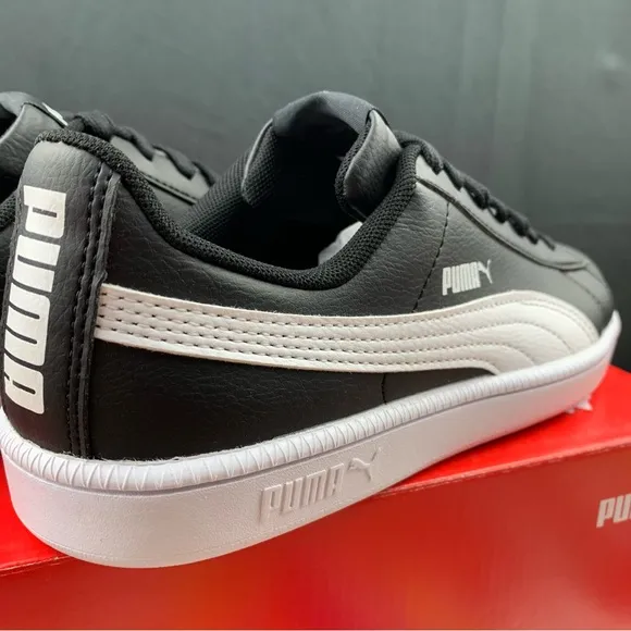 Puma Classic Casual Sneakers Women's Various Sizes