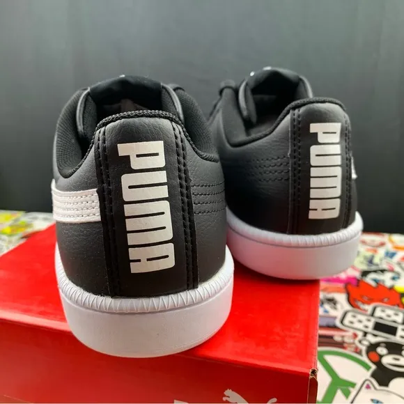 Puma Classic Casual Sneakers Women's Various Sizes
