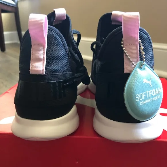 Puma Dare Trainer Black &amp; Orchid Sneakers Size 9.5 Women’s Sneakers