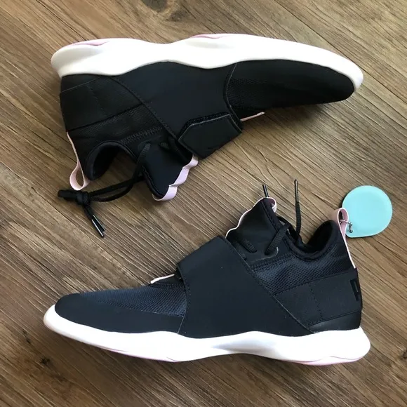 Puma Dare Trainer Black &amp; Orchid Sneakers Size 9.5 Women’s Sneakers