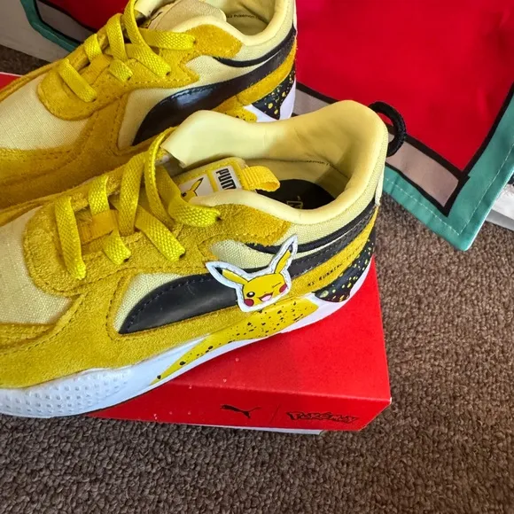 PUMA x POKEMON Sneakers Pikachu Kids Size 9C Shoes Collaboration Unisex 2022
