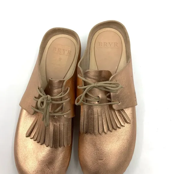 RARE FIND!!!! BRYR ZOE Copper Gold Mules with Fringe and Platform Sole