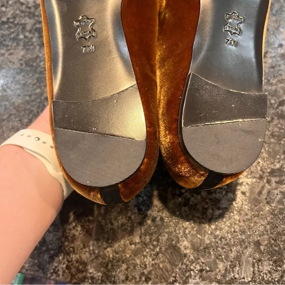 RARE Tory Burch Velvet Loafer Shoes Gold Brown Old Money Quiet Luxury Slide On