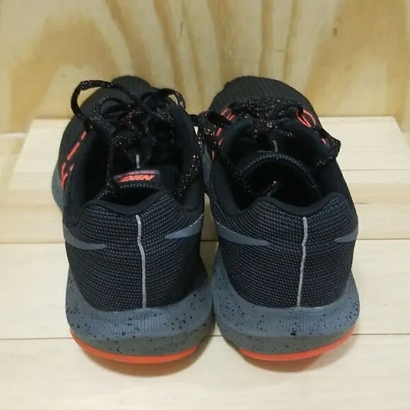 RARE🔥 Nike Run Swift SE Black Coral Red Sz  Men's 9, Wmns  sz 10 Running Shoes