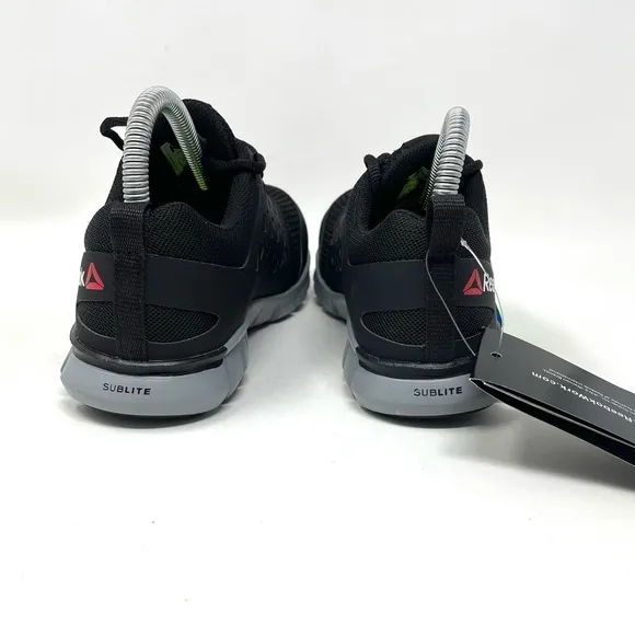 Reebok Alloy Toe Athletic Shoe Black Youth 4.5