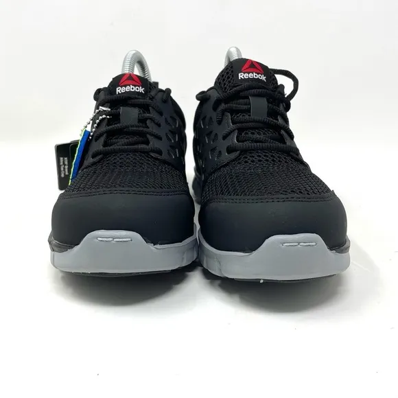 Reebok Alloy Toe Athletic Shoe Black Youth 4.5