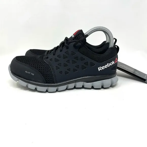 Reebok Alloy Toe Athletic Shoe Black Youth 4.5