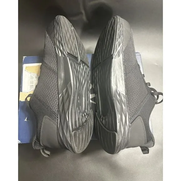 Reebok NIB Men's Astroride Strike Athletic Work Shoes in Black Size‎ 11M.
