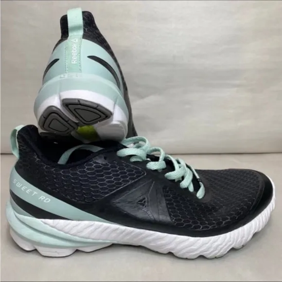 Reebok sweet rd teal and black 7.5 sneakers
