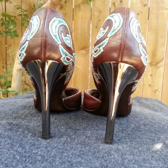 Roberto Cavalli Designer D'orsay heels Sz 35.5