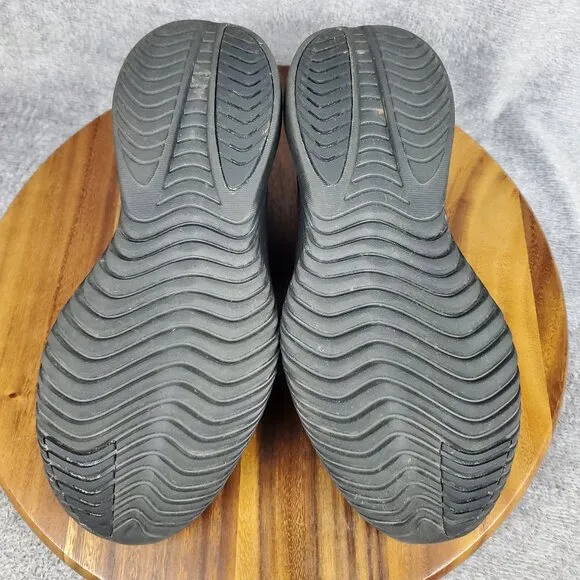 Saucony Kinvara 14 Shoes Men's 10.5 Triple Black Running Athletic Sneakers