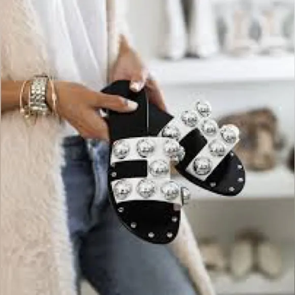 Schutz Women's White Benedita Slide Leather Studded Sandals Shoes Size 7.5B