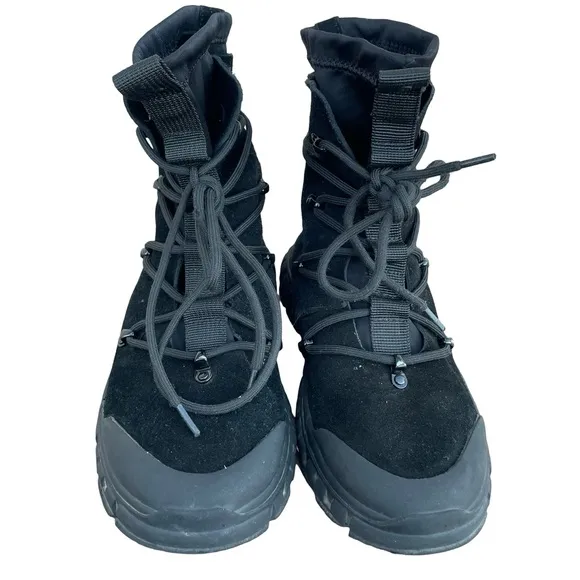 Sia Collective Kids Black Hightop Adventure Sneaker Size 36 US 5.5